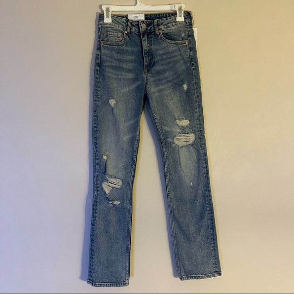 H&M Loose Straight High Jeans - Picture 2 of 7